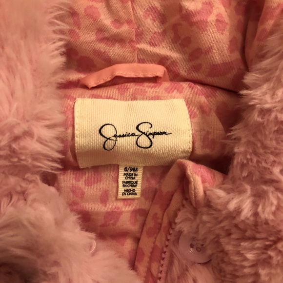 Jessica Simpson Baby Girls Warm and Fluffy Faux Fur Pram with Character Hood. - Picture 5 of 11